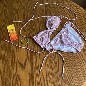 New Small Victoria Secrete Swim Suit Combo w/ extra top! List for items shown